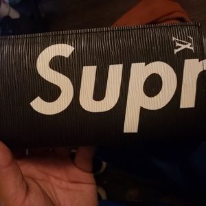 Meet your Posher, Lloyd